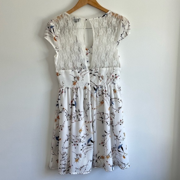 NWT Molly Bracken Floral Babydoll Lace A-Line Mini Dress - Picture 8 of 15